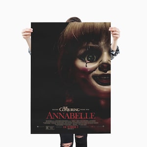 Annabelle Poster / Premium Matte vertikales Poster
