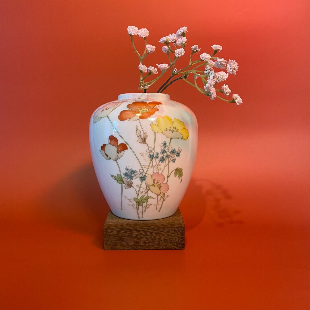 Japanese Floral Vase - Etsy