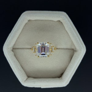 4.5CT Emerald Cut Moissanite Engagement Ring, 14k Solid Gold Wedding Ring, Emerald Cut With 6 Baguette Cut Moissanite, Anniversary Gift Ring