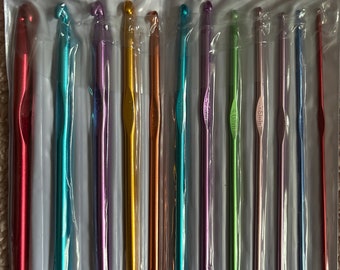 12 piece aluminium crochet hook set