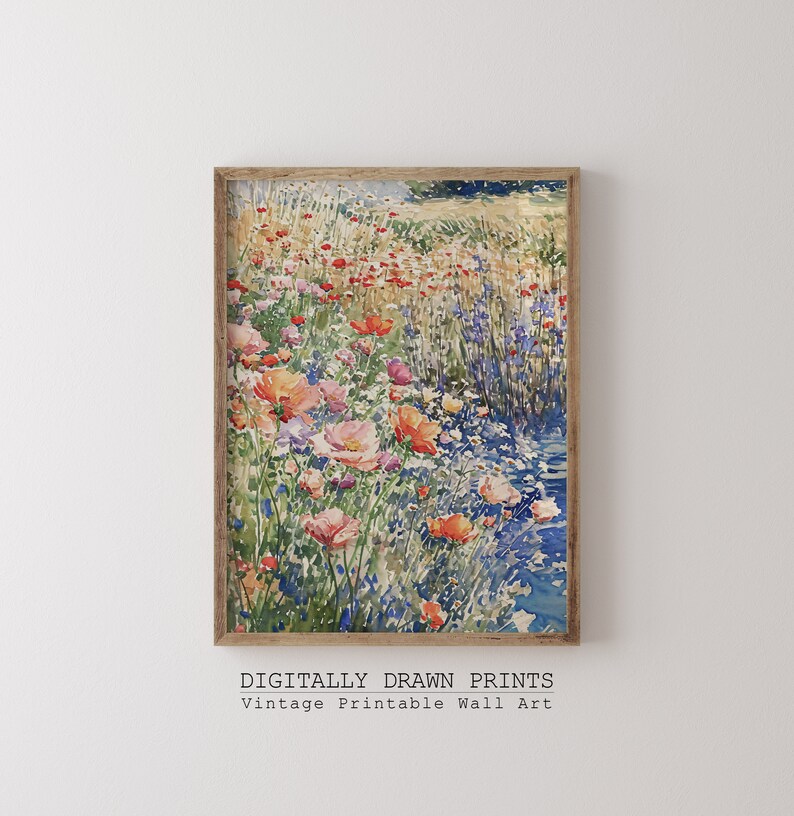Pode incluir: Uma pintura em aquarela de um campo de flores silvestres em tons de rosa, vermelho, laranja e azul. As flores est&atilde;o dispostas em um padr&atilde;o solto e fluido, e o fundo &eacute; um azul suave e nebuloso.