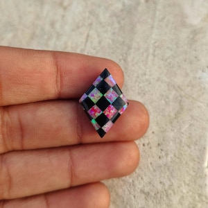 Onyx en synthetisch Ethiopisch opaal Handgemaakte diamanten ruit Sieraden maken cabochon