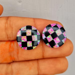 Par de Cabochões de Opala Etíope com Ônix Negro e Xadrez: Pedra de Joia Calibrada (16 x 16 mm)