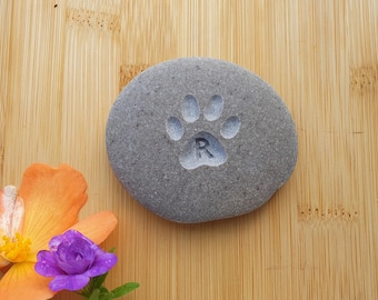 Personalized Pet Memorial Stone: Engraved Paw Print Grave Marker
