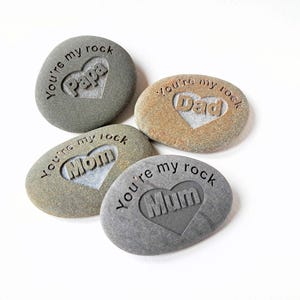 Du bist mein Rock Mama Liebe Stein Du bist mein Rock Mama Rock Hand geschnitzt Nachdenkliches Geschenk Du bist mein Rock Papa Kieselstein Du bist mein Rock Papa Stein geschnitzt