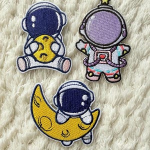 6CM Embroidery Astronaut Moon Series Stick On Patches, DIY Chlothing Crochet Hat Bag Project Deco Sewing and Kids Craft Supply