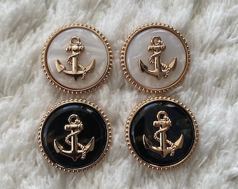 Camicia Dorata Con Bottoni In Metallo - Italia