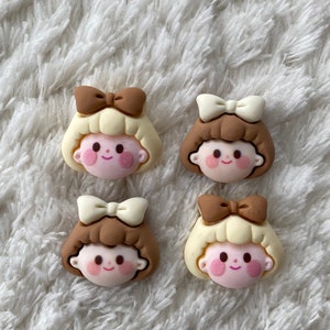 20mm Kids Baby Resin Cute Cartoon Girl with Ribbon Kawaii Shank Sewing Buttons, Children Jacket Clothes Buttons, DIY Clothing Accessories