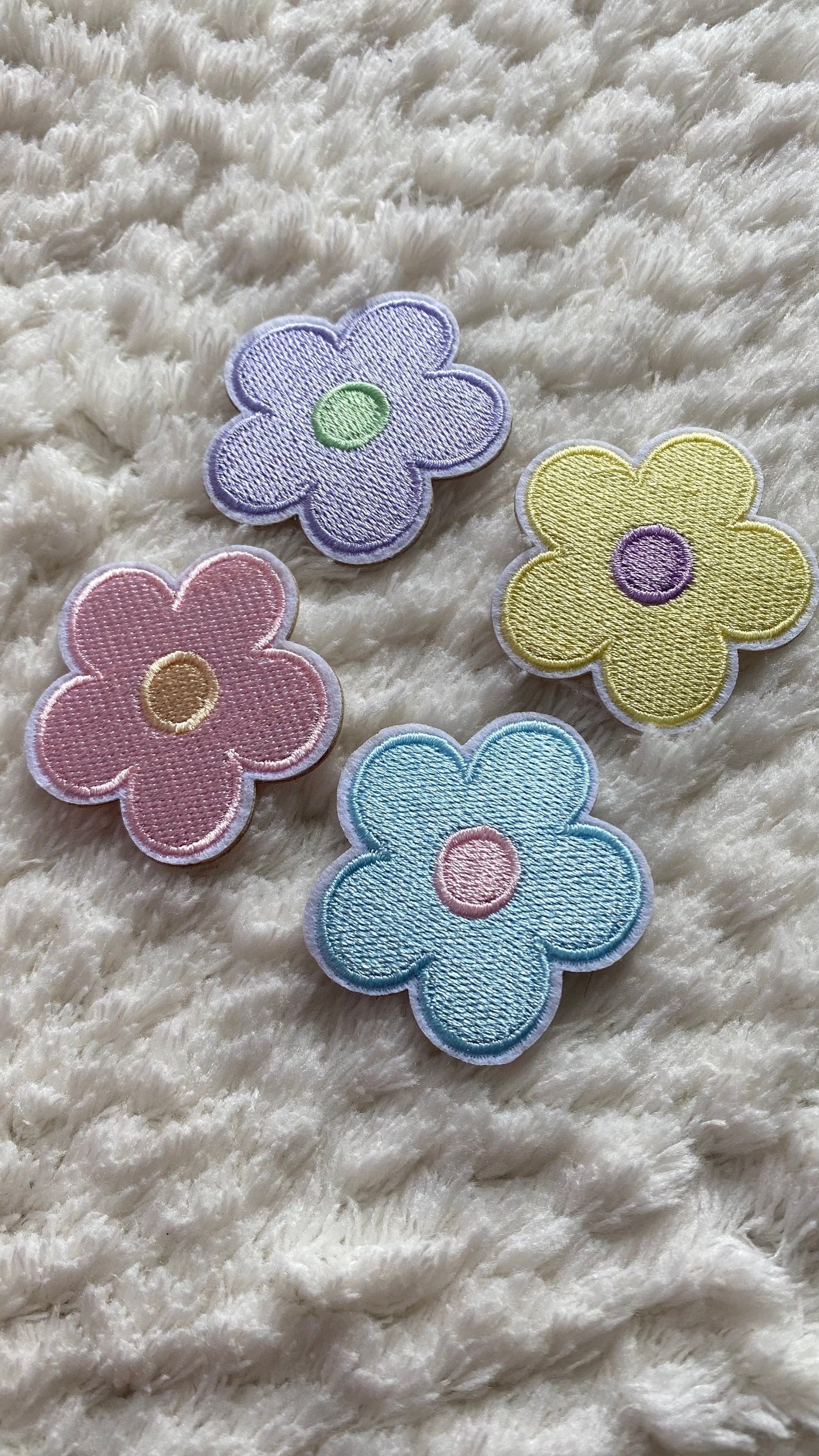 4 CM 子供用 ベビー用 粘着式 刺繍 カラフル 花柄 アイロン接着 衣類
