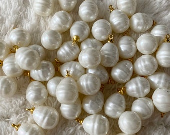 Botones de costura de vástago de color oro perla blanca en forma de arroz de 17 mm, botones de costura de ropa de blusa elegante, accesorios de ropa Suministro de costura de perlas