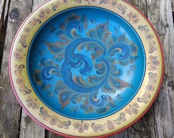 Large vintage Norwegian Rosemåling wooden bowl