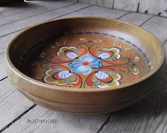 Vintage Norwegian Rosemåling wooden bowl