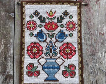 Swedish Kurbits twist stitch wall hanging