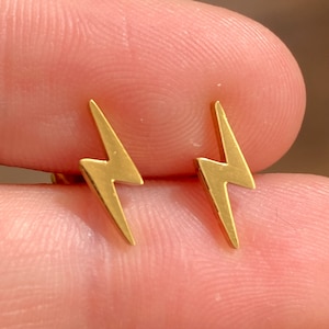 Blitz Ohrstecker, Blitz Ohrstecker, kleine Ohrringe, wasserdichte Ohrringe, minimalistische Ohrringe, Gold Ohrringe klein, Gestüt