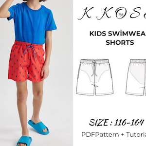 Può includere: Un modello PDF e un tutorial per pantaloncini da bagno per bambini. Il modello include una vista frontale e posteriore dei pantaloncini. La gamma di taglie è 116-164. L'immagine mostra anche un bambino che indossa un paio di pantaloncini da bagno a fantasia rossa e blu.