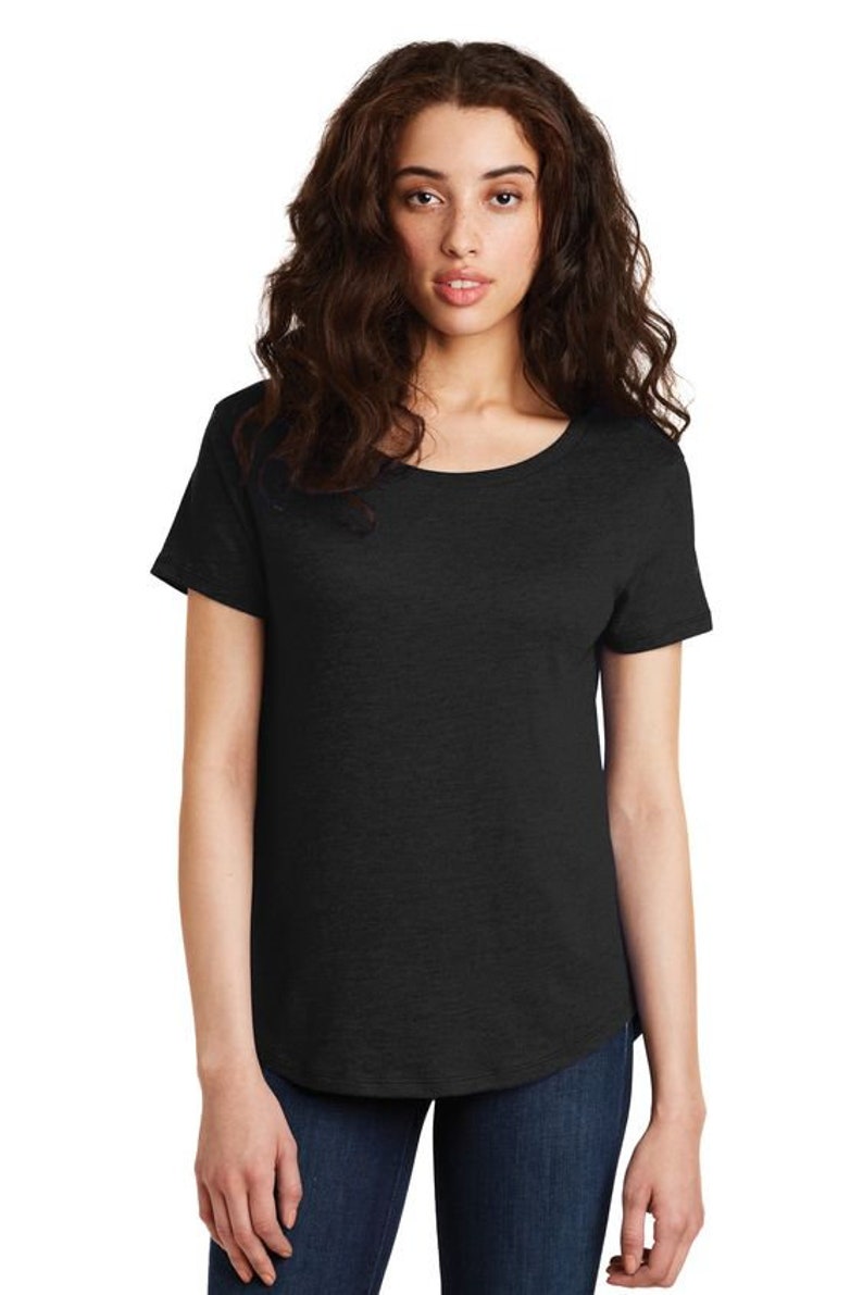 May include: A black short-sleeved t-shirt with a relaxed fit. The shirt is made of a soft, comfortable fabric and has a slightly rounded hem.