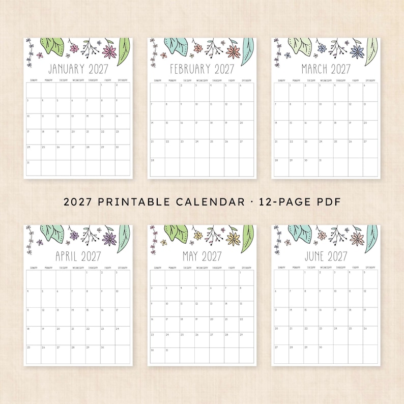 Puede incluir: Un calendario imprimible de 2027 en PDF de 12 p&aacute;ginas con seis cuadr&iacute;culas mensuales de enero a junio. Cada p&aacute;gina muestra el nombre del mes, el a&ntilde;o y un borde floral dibujado a mano con detalles en verde, morado y amarillo sobre la cuadr&iacute;cula.
