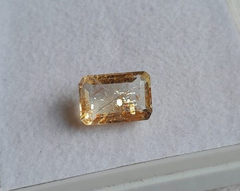 AAA Golden Lattice Sunstone Gemstone: 3.05 Carat Octagon Cut