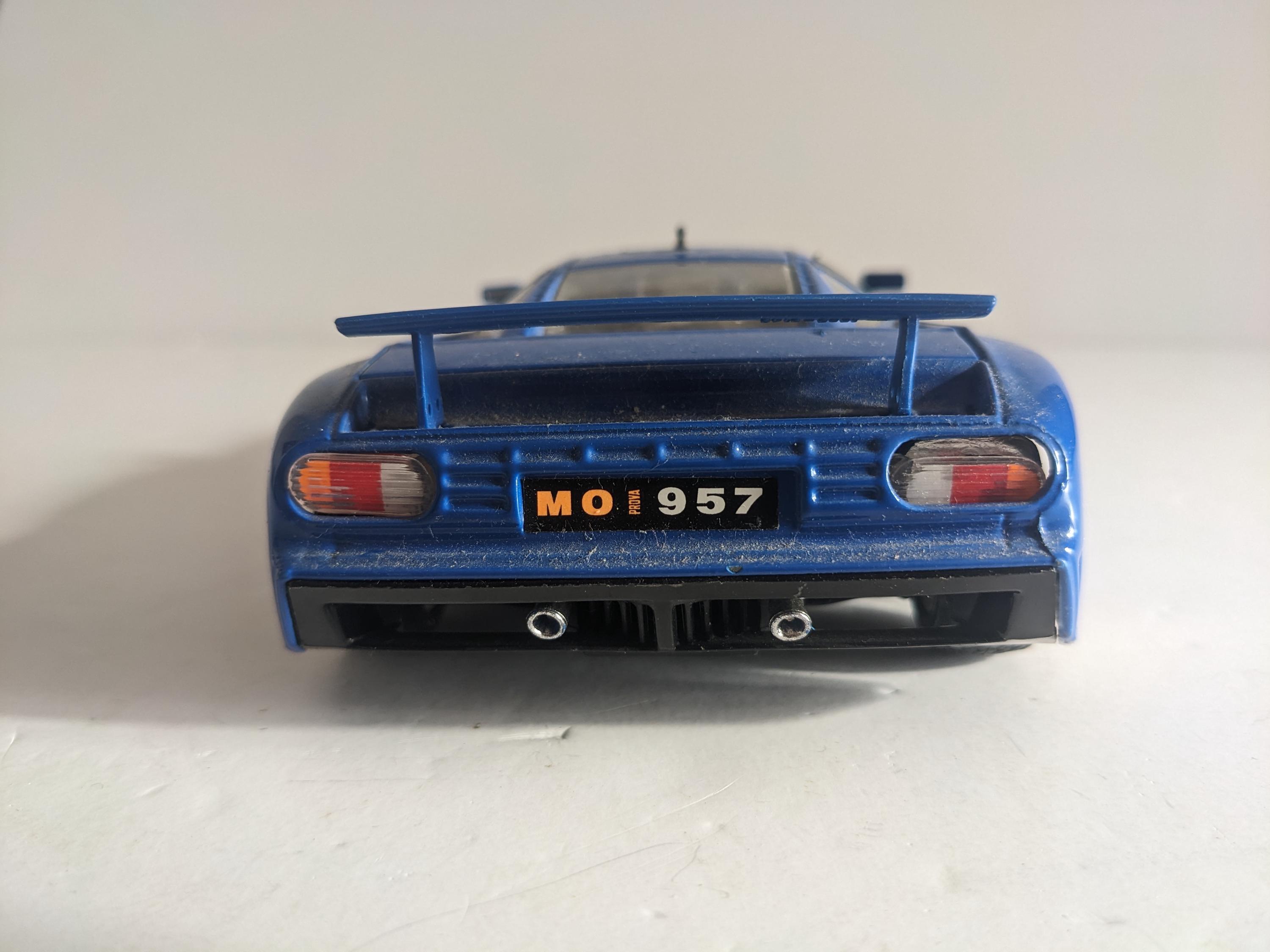 Bugatti EB110 Coupé Bleu – Miniature Anson 1/18 – Voiture De Collection