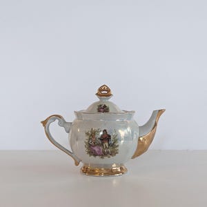 Chodziez Mid Century Teapot