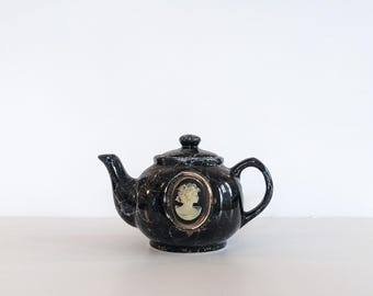 Vintage Mount Clemens Ceramic Teapot