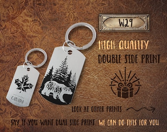Engraved Moose Keychain: Personalized Canadian Souvenir