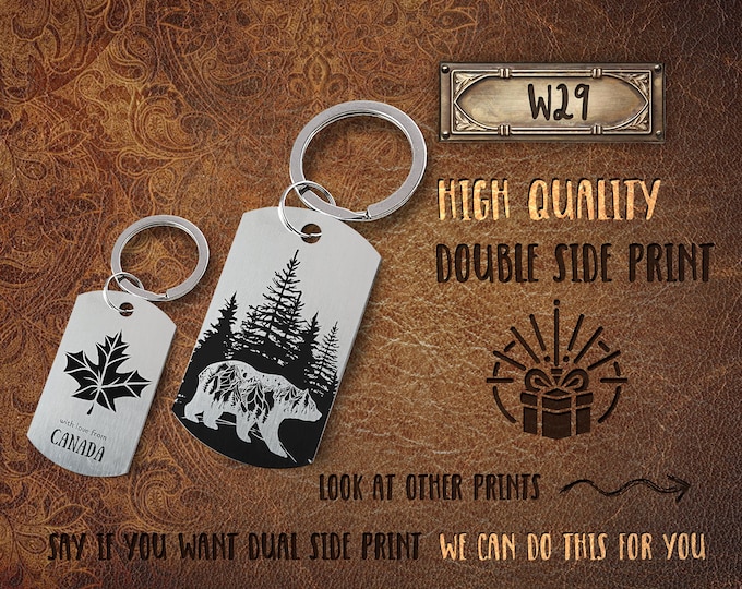 Engraved Moose Keychain: Personalized Canadian Souvenir