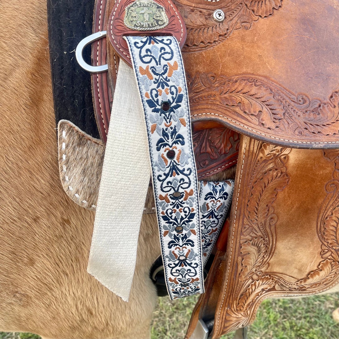 Western-Pferdesattel Gurte Aus Leder Mit Blumendesign – Latigo & Off Billet Set