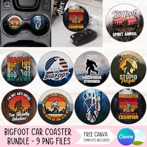 Könnte beinhalten: Eine Sammlung von Bigfoot-Auto-Untersetzern. Die Untersetzer zeigen verschiedene Designs, darunter Bigfoot-Silhouetten, amerikanische Flaggen und humorvolle Sätze. Das Bundle enthält 9 PNG-Dateien. Die Untersetzer passen in Getränkehalter im Auto.