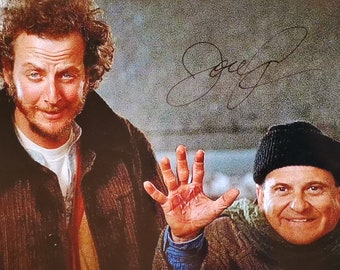 Joe Pesci, Harry in Home Alone Signed Autographed 8x6 Photo