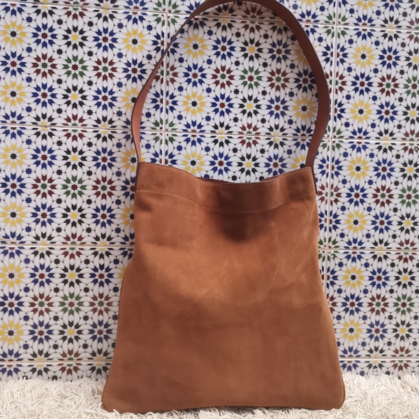 Sac en cuir suédé véritable | Sac à main pour femme avec sac à main cadeau | Cabas Hobo | Grand sac de courses de tous les jours | Sac porté épaule en daim cognac