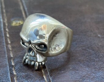 Vintage Unisex Solid Sterling Silver .925 Skull Head Ring Size 9.5 Gift for Him