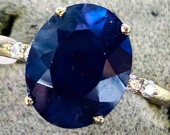 10K White Gold Blue Sapphire & Diamond Ring - Size 7 - Made in Canada