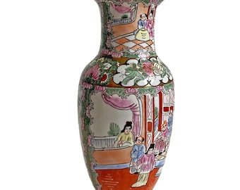 Vintage Chinese Famille Rose Vase – Hand-Painted Floral Porcelain, Chinoiserie Decor