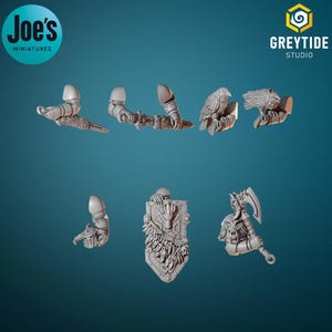 Peut inclure: Ensemble de composants miniatures gris pour jeux de fantasy, comprenant des bras, un bouclier avec un motif de loup et une hache de guerre. Les pièces semblent être en plastique. L'image comprend les logos de Joe's Miniatures et Greytide Studio.