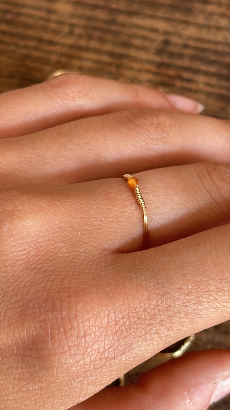 Fine gold-plated ring set with a seed pearl image 5