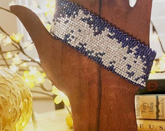Handwoven Beaded Bracelet – Two-Drop Peyote Stitch