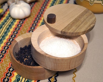 Salt and Pepper Cellar with pivoting lids | Salt and Pepper container | Salt and Pepper keeper