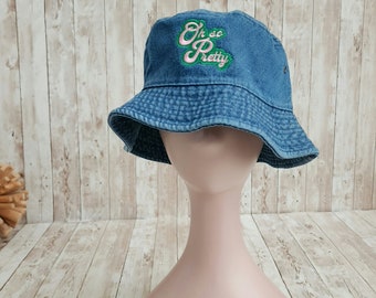 Och, taki ładny kapelusz typu bucket hat