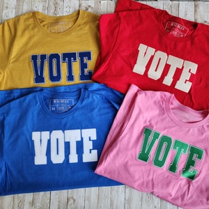 ABSTIMMUNG T-Shirt D9 griechische Buchstaben Farben Kampagne 2024 Shirt T-Shirt Custom Design aus Teeshirt