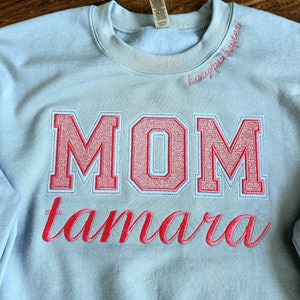 Jack und Jill MOM Sweatshirt Pullover mit Kapitelnamen angepasst