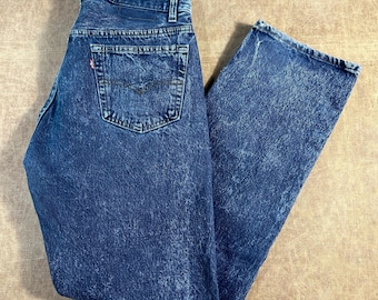 Vintage 80's Levis 501 Original Fit Button Fly Acid Washed Made in USA Blue Denim Jeans 32 x 31