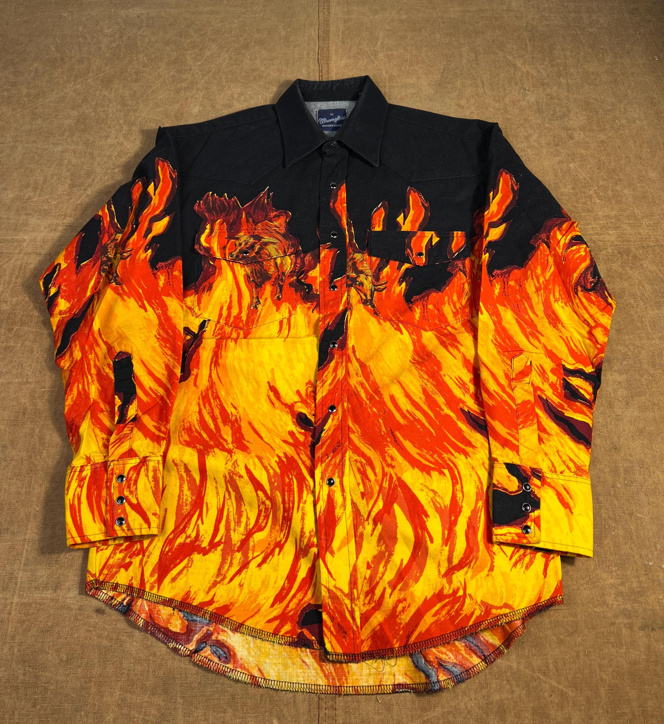 Vintage 90's Wrangler Two Pocket Pearl Snap Flames Buffalo Western