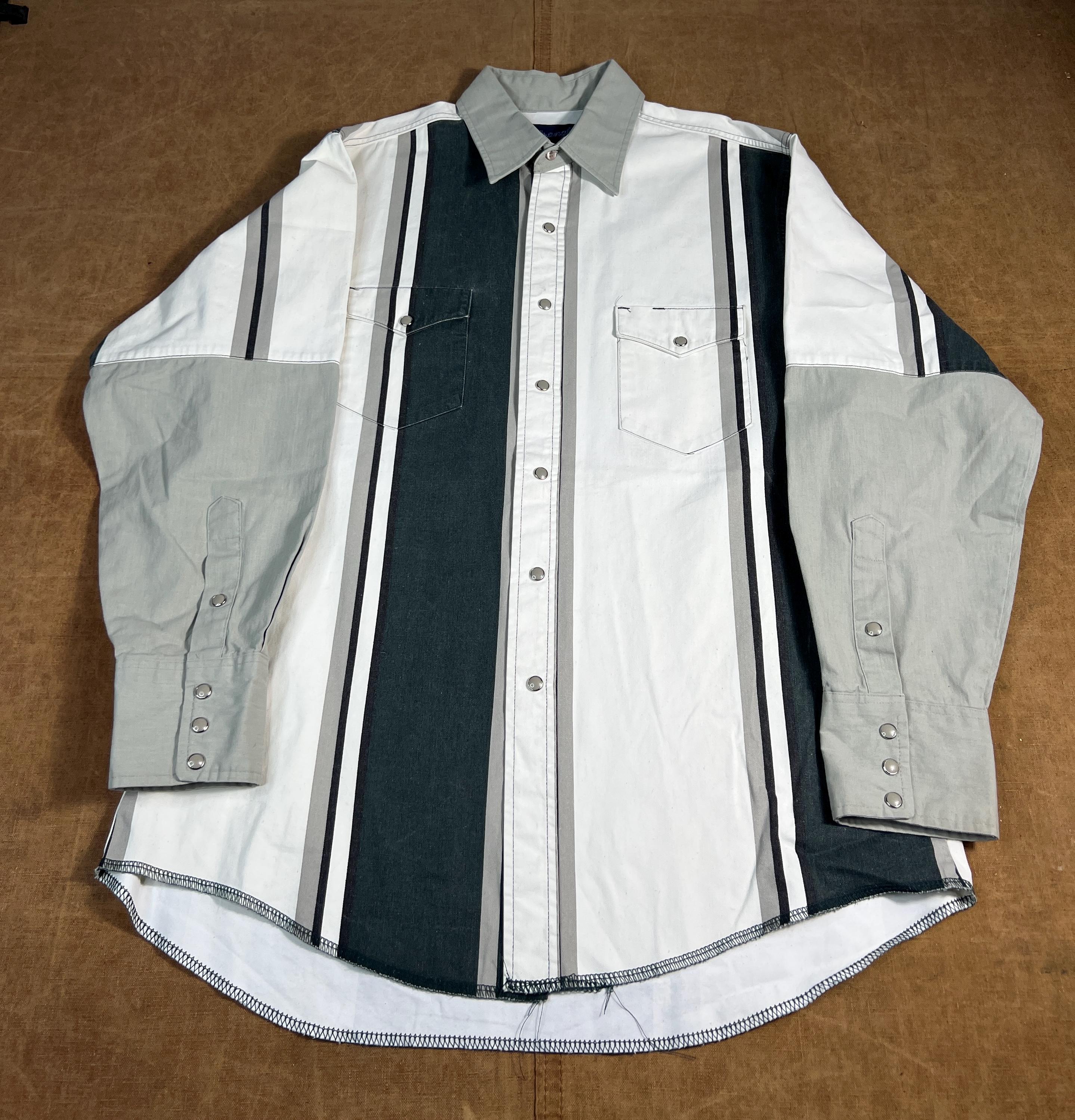 Vintage 90's Wrangler Two Pocket Stripe Down Pearl Snap Western