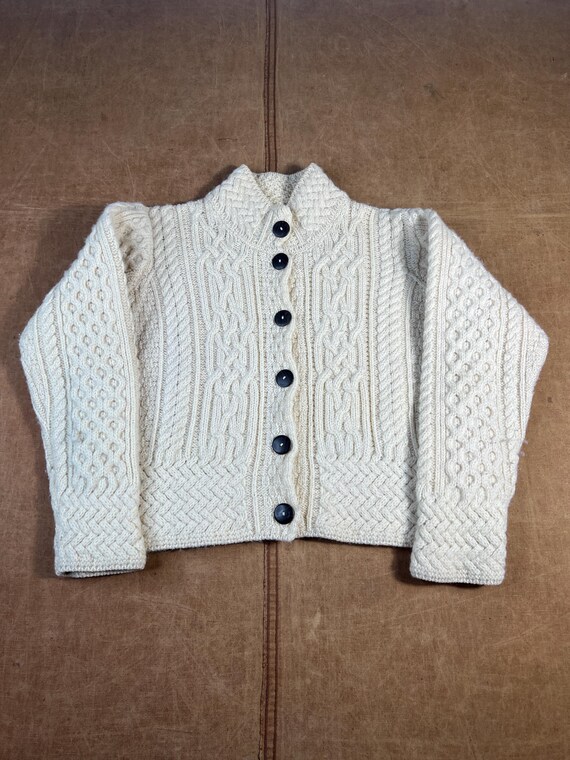 Vintage 80s Tan Cable Rope Knit Carraig Donn Wool Ireland Tan Button Up Sweater Cropped Medium Women