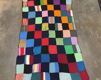 Vintage 70er Jahre Handarbeit Patchwork Quilted Style Distressed Schwarze Decke OSFA