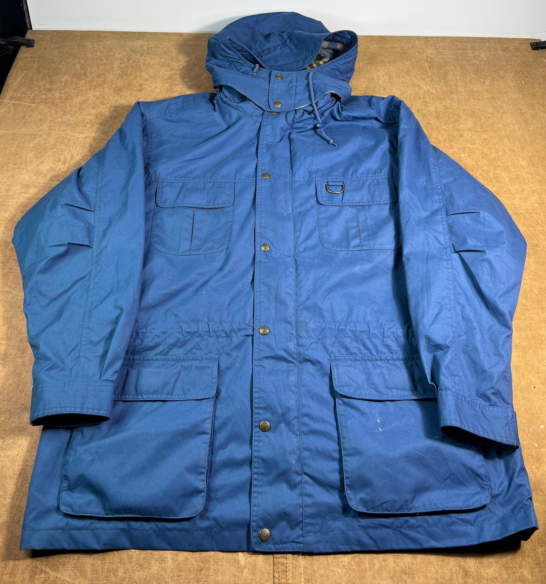 Vintage 80's Eddie Bauer Four Pocket Plaid Lining Outdoor
