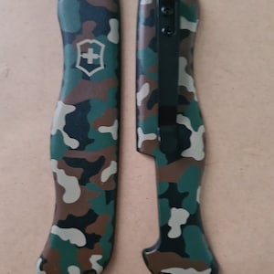 Victorinox  111mm + Clip..various colours & clips