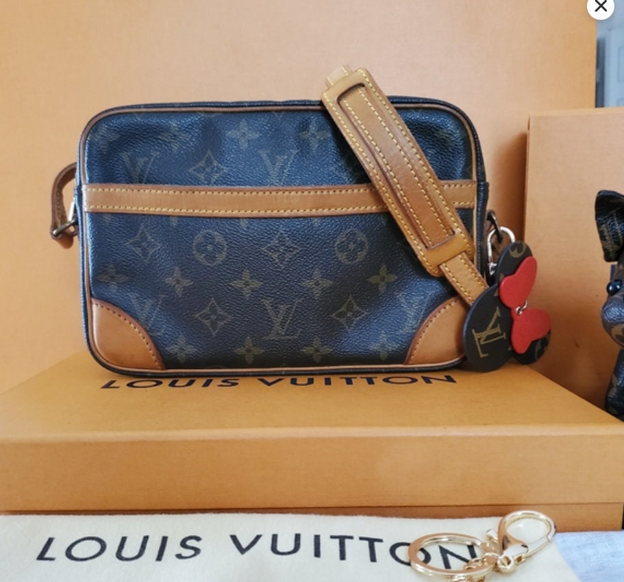 Authentic Vintage Louis Vuitton Monogram Totally MM Tote only $1395.00 –  That Guy's Secret