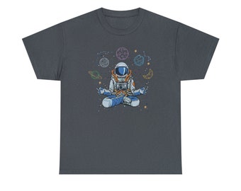 T-shirt de méditation astronaute - Trouvez la tranquillité dans l'espace avec notre "T-shirt de méditation astronaute" !